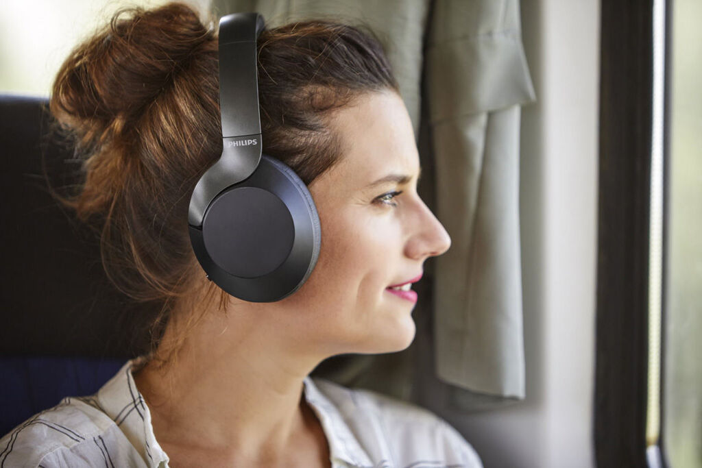 Philips TAPH805 Wireless Noise Cancelling Headphones Now Available At RM999 - 18 Philips TAPH805 Wireless Noise Cancelling Headphones Now Available At RM999 - 17