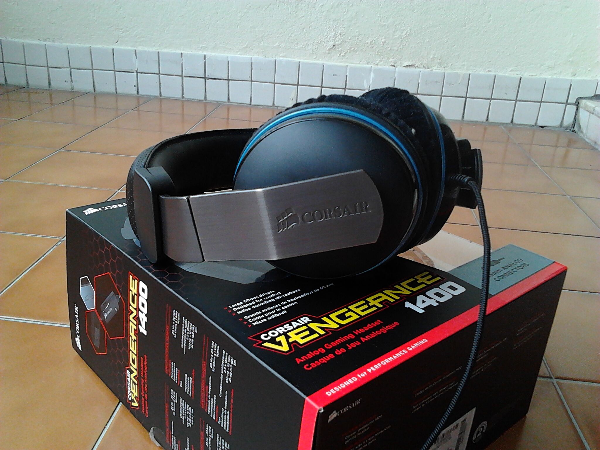 Corsair Vengeance 1400 Gaming Headset Review 34