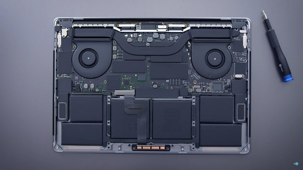 MacBook Pro 15 2018 i9 throttling insides