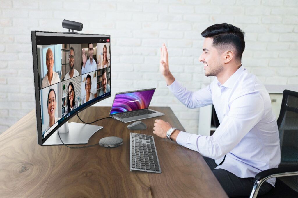 Dell UltraSharp Webcam Fuses AI and DSLR Technology In a Compact Form
