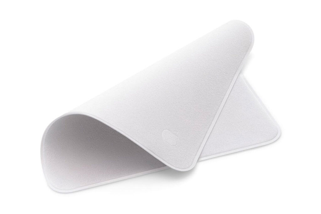 Apple's Top Back-Ordered Item Is Actually Their Polishing Cloth 32