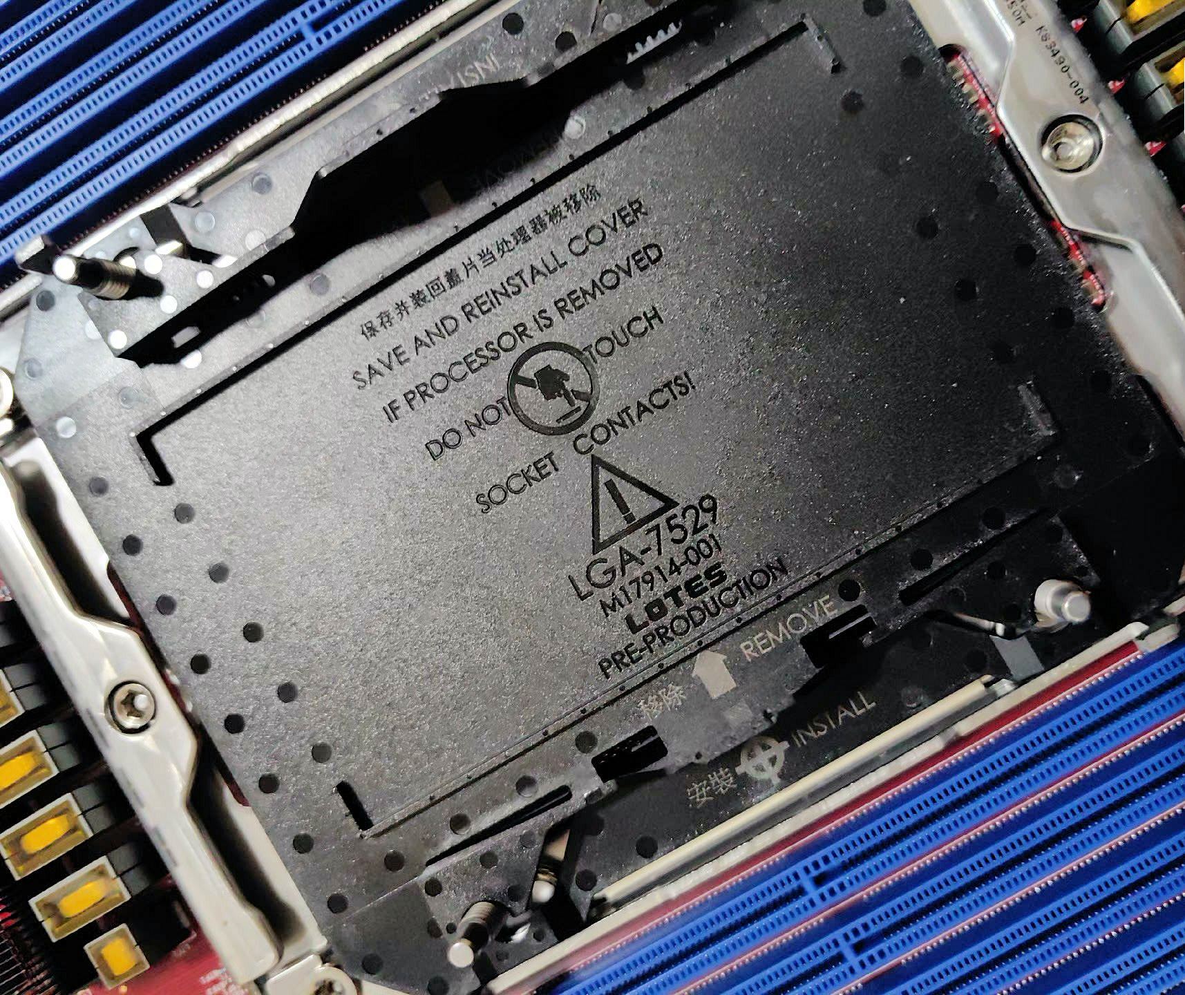 Intel Xeon "Sierra Forest" Uses A Huge LGA-7529 Socket