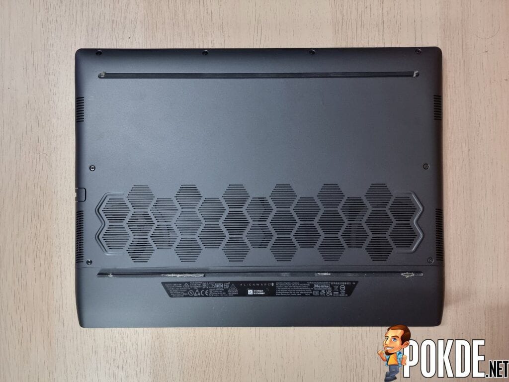Alienware m15 Ryzen Edition R5 Review - Promising Move Forward - 21 Alienware m15 Ryzen Edition R5 Review