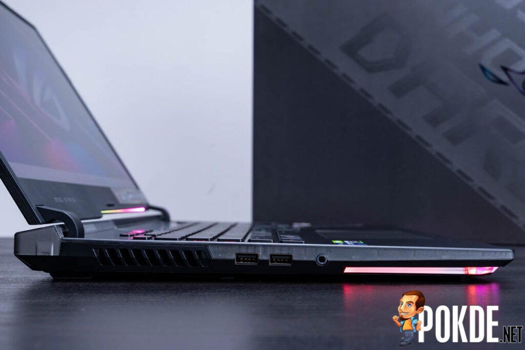 ASUS ROG Strix SCAR 17 2022 Review-11