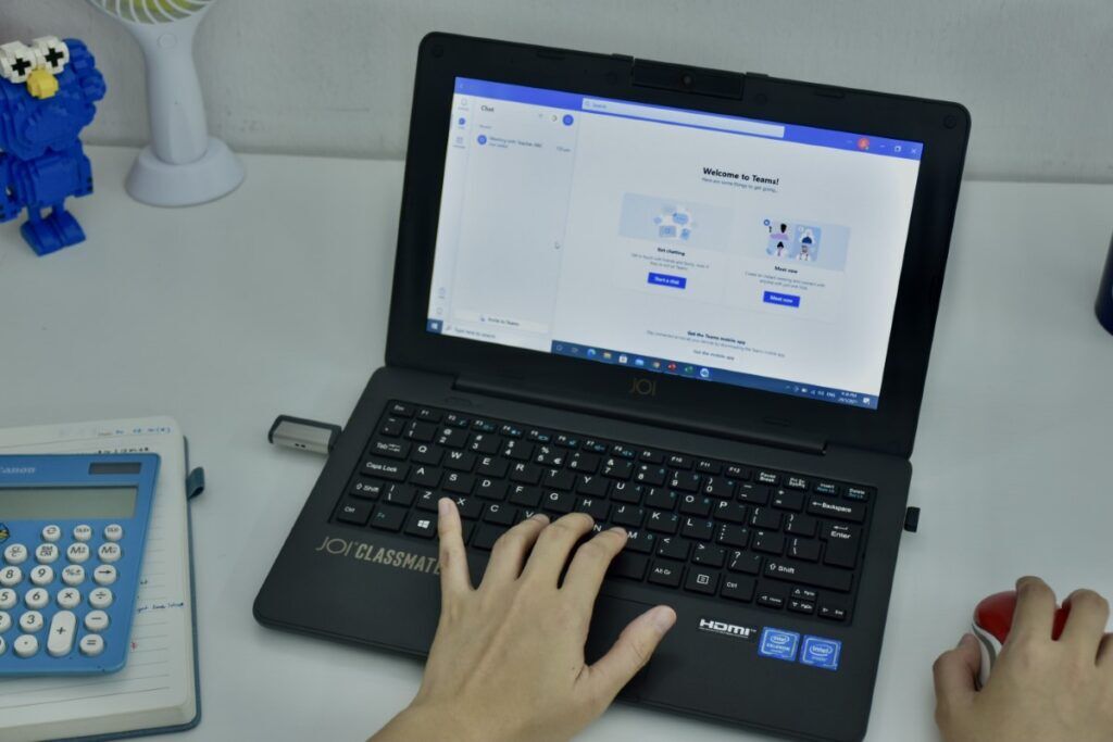 JOI Smart Education solution hybrid classroom (4)