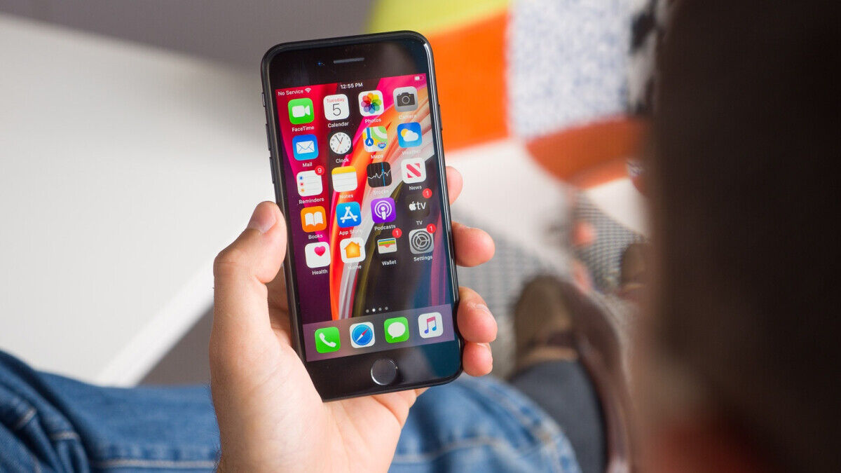 iPhone SE 3 is Projected to be Cheaper than the iPhone SE 2