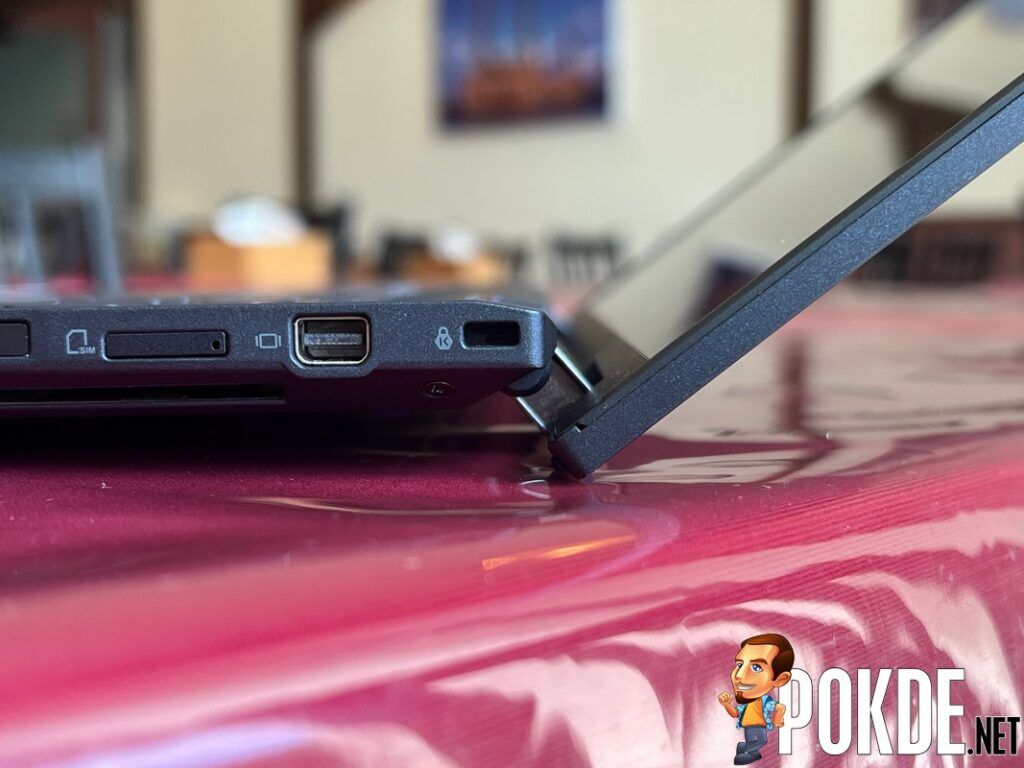 ASUS ExpertBook B7 Flip Preview