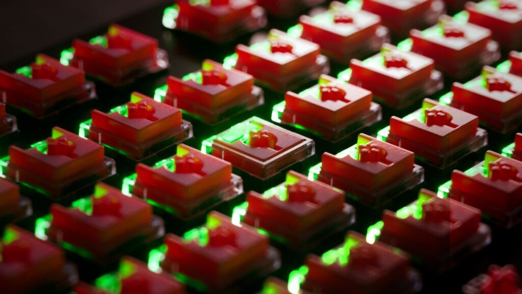 Razer DeathStalker V2 Offers High-Performance in A Low-Profile Design